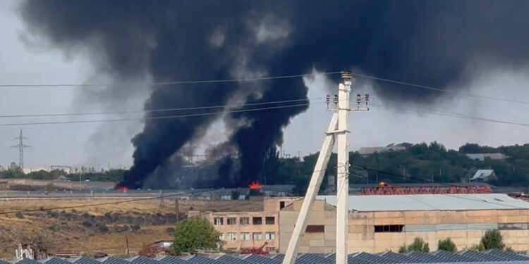 Հրշեջ-փրկարարները մեկուսացրել են Գետամեջի թռչնաֆաբրիկայում բռնկված հրդեհը