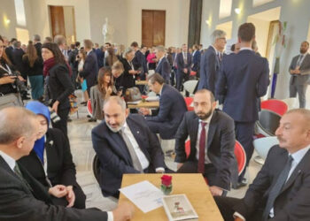 Ամերիկյան վարձակալի թուրքական ականջները. «Փաստ»