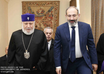 «Մայր Տաճարի զանգերը հնչեցվեցին, հավաքվածների թիվը չի գերազանցել 1,500-ը, ևս մեկ փաստարկ, որ Կտրիճ Ներսիսյանը պետք է րոպե առաջ ազատի Վեհարանը». Փաշինյան