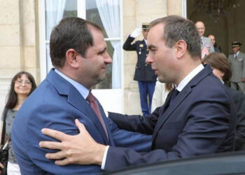 «Համոզված եմ, որ Հայաստանի և Ֆրանսիայի համագործակցությունը կշարունակվի ընդլայնվել՝ ի շահ երկու երկրների խաղաղության ու բարօրության». Պապիկյանը շնորհավորել է Ֆրանսիայի պաշտպանության նախարարին