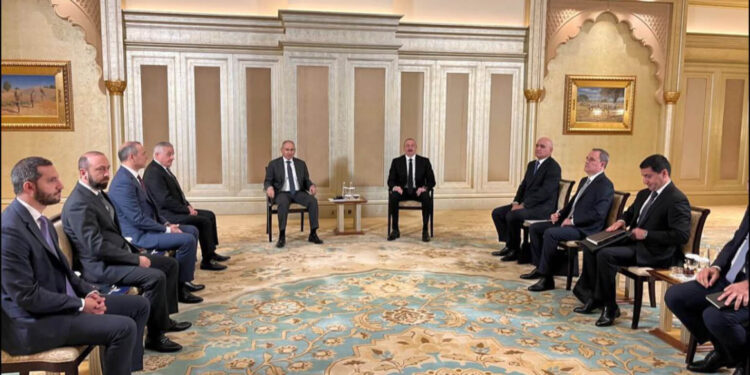 Աբու Դաբիում մեկնարկել է Փաշինյան-Ալիև հանդիպումը