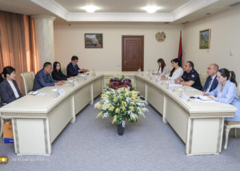 ՀՀ քննչական կոմիտեի նախագահն ընդունել է ՀՀ-ում ՉԺՀ դեսպանին