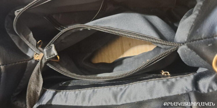 «Նուբարաշեն» ՔԿՀ ծառայողները պայուսակի թաքստոցից հայտնաբերել են բջջային երկու հեռախոս