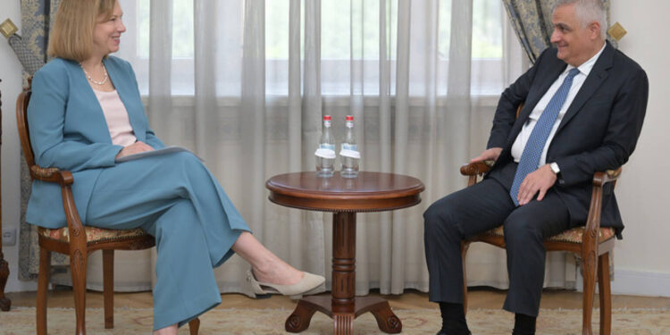 Մհեր Գրիգորյանն ու Քրիստինա Քվինը քննարկել են տարածաշրջանում հաղորդակցությունների ապաշրջափակման հնարավորությունները