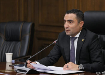 Ռոմանոս Պետրոսյանն ազատվել է Պետական վերահսկողական ծառայության ղեկավարի պաշտոնից