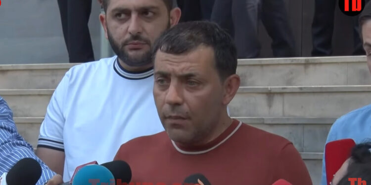 Ժամանակակից կռիվ-կռիվ են խաղում դրանցով. տեսանյութ