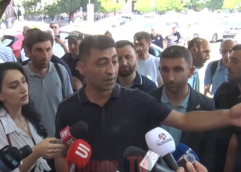 Հրատապ խնդիր ունենք, մարդիկ հայտնվել են դրսում. արցախցի. տեսանյութ