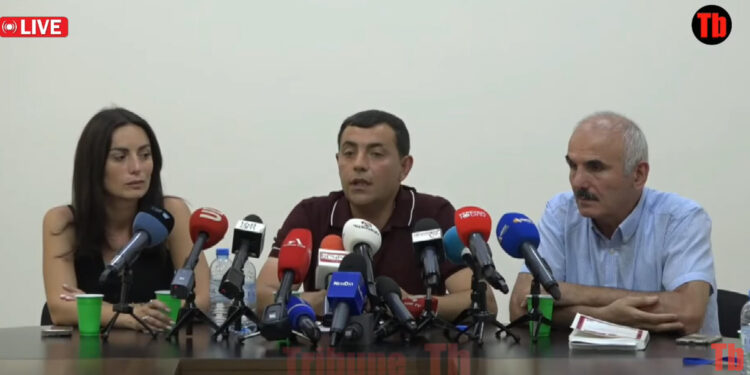 Ակնհայտ է, որ այս ամենը քաղաքական հետապնդում է, որը մեկ ամսվա ընթացքում շատ ավելի ահագնացող է դարձել. տեսանյութ