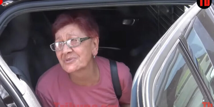 Ոտքս ցավում է, գնում եմ նստեմ ոստիկանական մեքենան. տեսանյութ