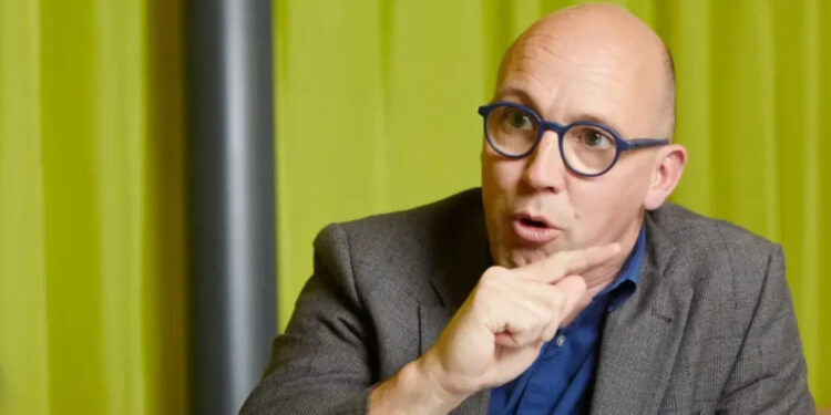 Շվեյցարացի պատգամավորը Հայաստանի և Ադրբեջանի միջև խաղաղության հասնելը տեսնում է Բաքվի նկատմամբ միջազգային ճնշման ճանապարհով