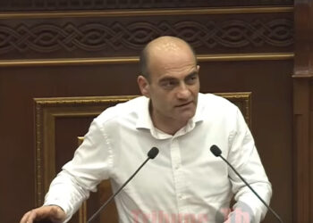 Առաջարկում եմ «քրեական» բառը փոխարինել «քաղաքական» բառով, կստացվի քաղաքական հետապնդում. տեսանյութ