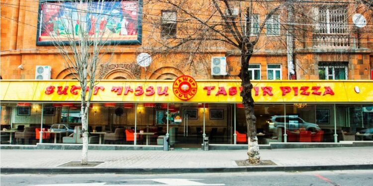 1 ամսով կալանավորվել է «Տաշիր պիցցա» ցանցի տնօրենը