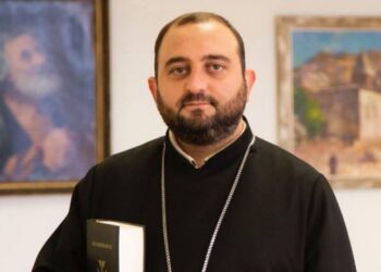 «Ամեն ստորության ու նենգության ընդունակ վարչապետը դիվային քայլեր է անում, բայց հայ ժողովուրդն արթուն է ու դեռ կասի իր խոսքը». Տեր Քերովբե