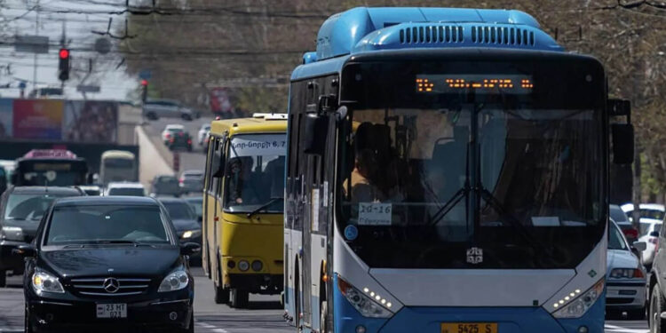 Երևանում օգոստոսի 1-ից տրանսպորտի տոմսային համակարգը կգործի վճարման 3 տարբերակով