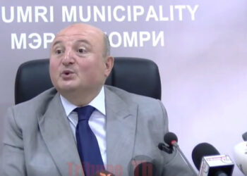 Պաչիկներով գնում ենք առաջ, մեր մոտ ամեն ինչ համբույրի վրա է. Վարդան Ղուկասյան. տեսանյութ