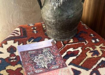 Ջենիֆեր Լոպեսը Հայաստանից 19-րդ դարի կուժ է տարել իր հետ