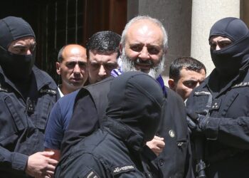 Ահաբեկչության պատրաստման գործով Բագրատ սրբազանի առաջին դատական նիստը․ ՈՒՂԻՂ