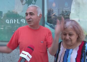 Մարդիկ` Ծիծեռնակաբերդի հուշահամալիրի վերանորոգման աշխատանքների մասին