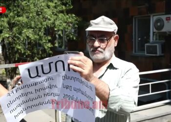 Չե՞ք ամաչում. Վարդգես Գասպարին ցույց է անում՝ Միքայել սրբազանի դեմ