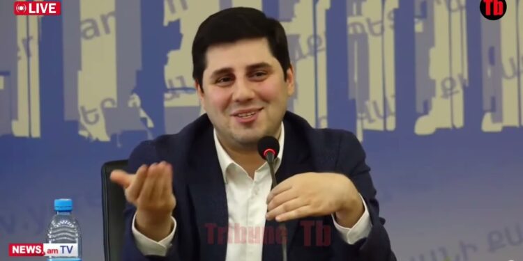 36 համարի ավտոբուսում մեծ վեճ է եղել, ոստիկաններ են կանչել, ինչի՞ են ավտոբուսը կանգնացնում