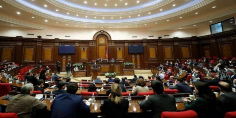 Խորհրդարանական լսումներ տեղի կունենան՝ Փաշինյանին անվստահություն հայտնելու նախագծի շուրջ