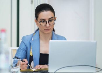 Աննա Վարդապետյանը Սինգապուրում է