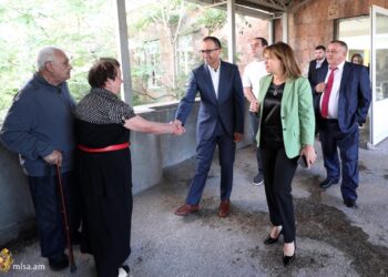 Արսեն Թորոսյանն այցելել է «Նորք» շուրջօրյա խնամքի կենտրոն
