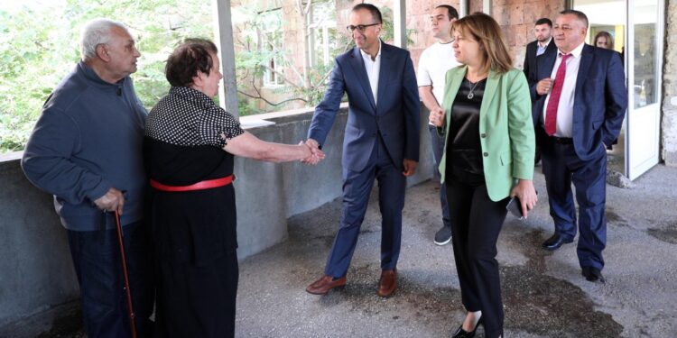 Արսեն Թորոսյանն այցելել է «Նորք» շուրջօրյա խնամքի կենտրոն