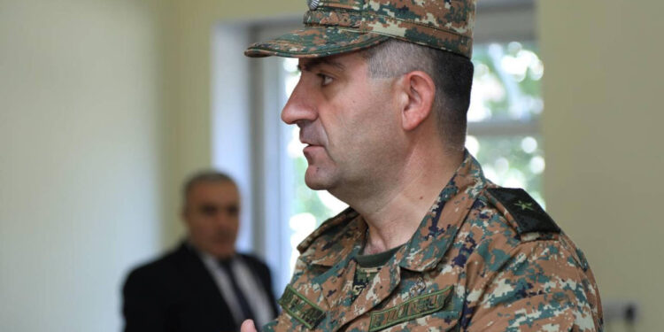 Էդվարդ Ասրյանն ընդունել է անhայտ կորած զինծառայողների հարազատներին. ՊՆ