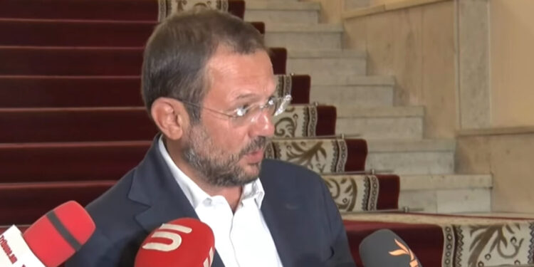 Մարտական հերթապահությունն այդ պատրաստվածությամբ խնդրահարույց է. Գեղամ Մանուկյան. տեսանյութ