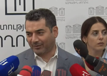 Ֆուտբոլի 5 հատ տոմս են ինձնից խնդրել, ֆեդերացիան տվել ա, վա՞տ ա, որ կարողացել եմ. Հրաչյա Հակոբյան. տեսանյութ