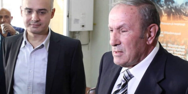 «Խնդրում եմ ինձ տաք լիազորություն Ձեր անունից մասնակցելու Փաշինյանի հետ բանավեճում, խոստանում եմ թերապևտիկ զգալի էֆեկտ»․ Զուրաբյանը՝ Տեր-Պետրոսյանին