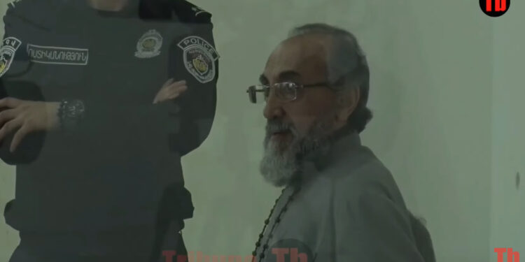 Փա՜ռք քեզ, տե՛ր, ինձ համար մի՛ լացեք. Միքայել սրբազանի ազդեցիկ խոսքը՝ դատարանում. տեսանյութ