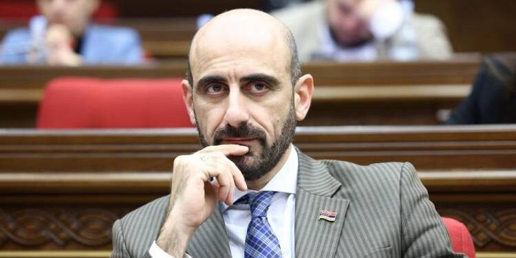 Քննությունից կտրվել է ջինսով ներկայանալու համար. «Հրապարակ»
