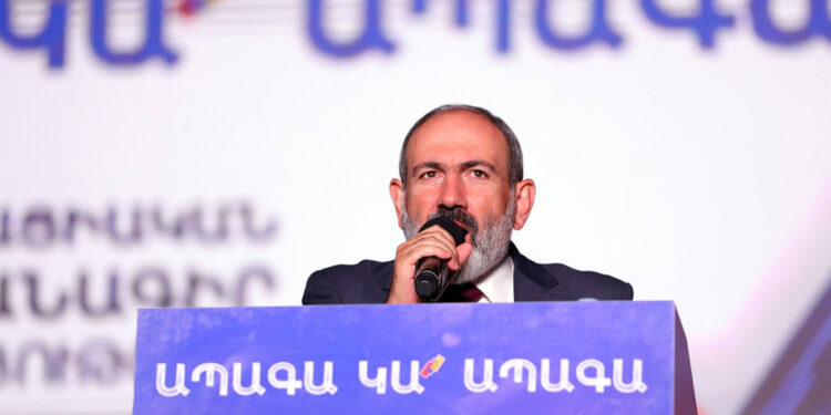 «Եթե Փաշինյանը հեռացվի իշխանությունից, ապա մենք չենք կարող հասնել Հայաստանի Սահմանադրության փոփոխությանը». ադրբեջանցի պատգամավոր