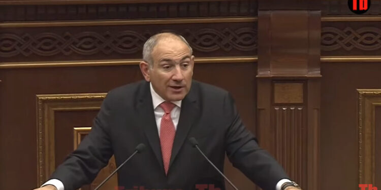 Իմ աջակցությունն եմ հայտնում տեր Արամին, թիկունք կկանգնեմ, ի՞նչ կանոն է խախտել նա. Փաշինյան. տեսանյութ