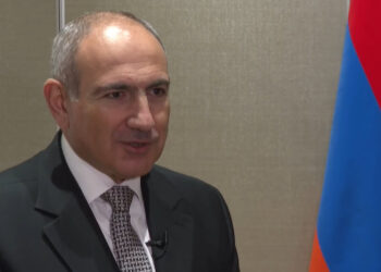 «Մենք մայրուղու երթևեկելի հատվածում ենք, դրա համար անընդհատ վրաերթի ենք ենթարկվում». Փաշինյան