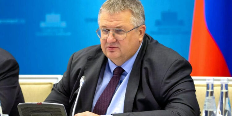 «Որոշումը, թե արդյոք ՀՀ-ն դուրս կգա ԵԱՏՄ-ից, որպեսզի անդամակցի ԵՄ-ին, պետք է կայացվի բացառապես հայ ժողովրդի կողմից». Օվերչուկ