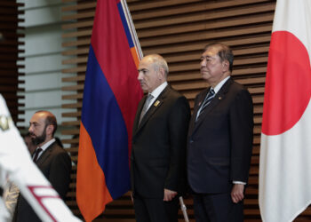 Ճապոնիայի վարչապետը ողջունել է Հայաստանի և Ադրբեջանի միջև խաղաղության հաստատման փաստը՝ հույս հայտնելով, որ տարածաշրջանում կապահովվի երկարատև և կայուն խաղաղություն