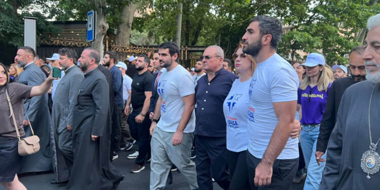 «Մինչև հաղթանակ մնացել է 268 օր». Սամվել Կարապետյանի որդի. տեսանյութ