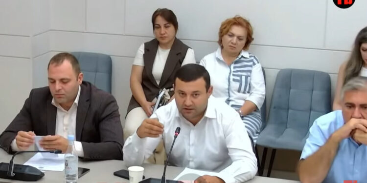 Ընկերական գիշերը 1-ին զանգում ենք բժշկին, ոչ վառելիք եք տալիս, ոչ օրապահիկ. Նարեկ Գրիգորյան. տեսանյութ