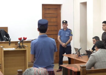 Դուք անկախ չեք, թողեք գնացեք, մարդկանց կյանքի հետ եք խաղում. Լևոն Քոչարյանը՝ դատավորին. տեսանյութ