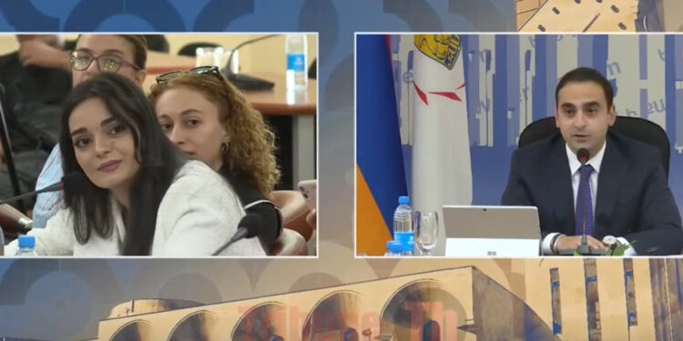 Խնդրում եմ վիրավորվել, ես ուզում եմ վիրավորել ձեզ, մտածում էի էլի ձեզ դատի տամ. Ավինյան. տեսանյութ