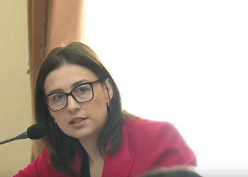 Դպրոցներում կարգելվի հեռախոսների, պլանշետների, խելացի ժամացույցների օգտագործումը. տեսանյութ