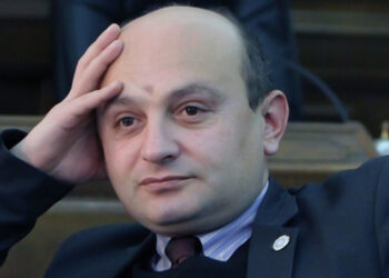 Ստյոպա Սաֆարյանը մտնում է քաղաքականություն. «Ժողովուրդ»