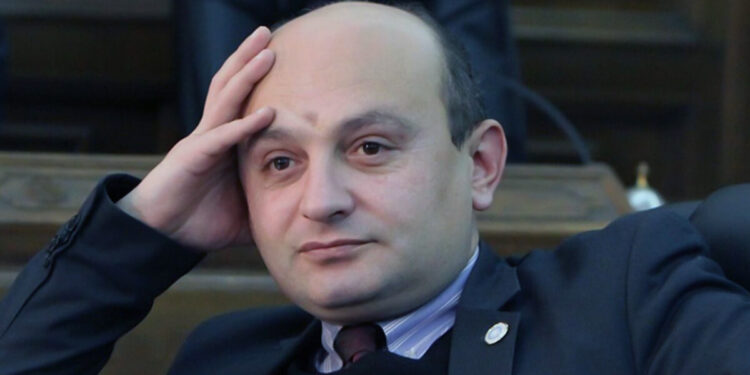 Ստյոպա Սաֆարյանը մտնում է քաղաքականություն. «Ժողովուրդ»