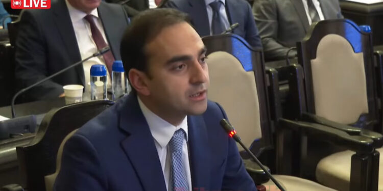 Քաղաքում այլևս չենք ունենալու հին տրոլեյբուսներ․ Ավինյան. տեսանյութ