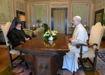 Վեհափառը Հռոմի պապին է ներկայացրել արցախահայության հիմնախնդիրները և ռազմագերիների վերադարձի հարցը