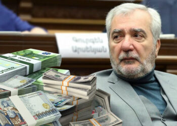 Անդրանիկ Քոչարյանի եվրոներն ու դոլարները ավելացել են, որոնց ծագումն անհայտ է. «Ժողովուրդ»