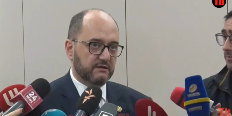 Իմ եղբայրը գովազդ է անում, եթե ձեր եղբայրը անասնաբույժ լիներ, ասեին՝ մագնա՞տ ա. Արայիկ Հարությունյան. տեսանյութ